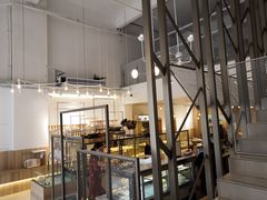 -顶东面包花园·生日蛋糕(世博店)