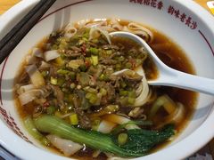 -呷佬·长沙手工米粉(金沙江路店)