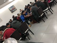 -上海宝信宝马4S店