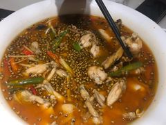 盐帮仔姜牛蛙-十二饭点·川菜(北站圆融店)