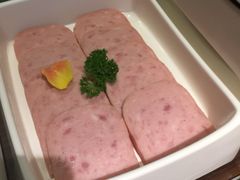 梅林午餐肉-海底捞火锅(崇文门新世界百货店)