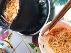 -李记特色罐罐米线(重庆中环大厦店)