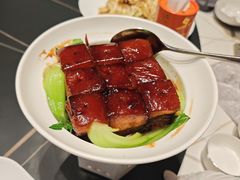 -鞍山大白鲨美食酒店