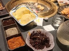 -铭牛烧肉·和牛海鲜自助(高新月牙湖店)