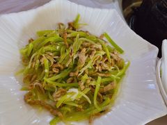 -鲁朗纳麦石锅鸡庄园