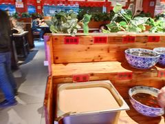 自助调料区-聚盛源蒸汽海鲜火锅烤肉自助(巨川金海岸购物广场店)
