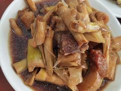 笋干烧肉-品雅轩农家乐