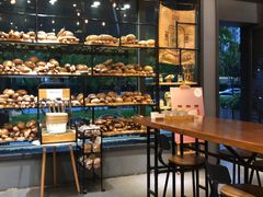 面包甜点陈列柜-面包谷Grains n' Beans(九号公馆店)