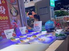 自助取餐区-亚马逊环球美食百汇(新城吾悦广场店)