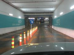 -北京银泰中心-停车场