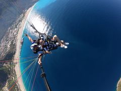 -费特希耶滑翔伞