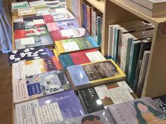 -猫的天空之城概念书店(苏州平江店)