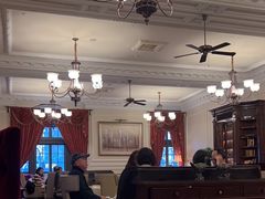 -Salon de Ville浦江汇(上海外滩华尔道夫酒店店)