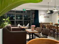 -FUNFUN有饭花园聚会餐厅