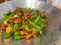 传统辣椒炒肉-老湖南·河鱼一锅鲜(兆禾里店)