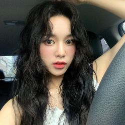 -HAIR CORNER