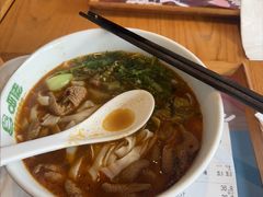 -呷佬·长沙手工米粉(金沙江路店)