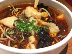 -渝是乎酸菜鱼(龙旗购物中心店)
