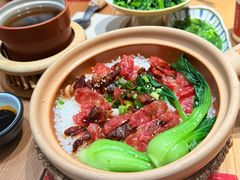 -煲仔皇腊味煲仔饭(经四万达店)