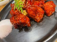 红酒泡沫牛仔粒-荟廷·晶萃(陆家嘴尚悦湾店)