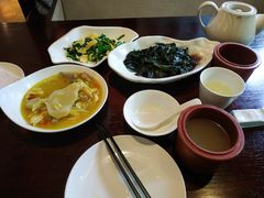 -温汤大酒店餐厅