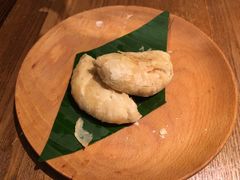 现烤玫瑰鲜花饼-云海肴·汽锅鸡·云南菜(天山百盛优客店)