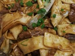 -壹阁胡羊焖饼(特色小吃街店)