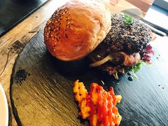 -HIGH FIVE哈福手工汉堡(桂林路店)