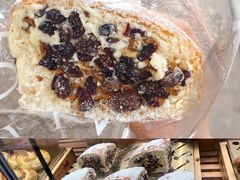 坚果奶酪包-天母蓝鸟烘焙·蛋糕·下午茶(时代城广场店)