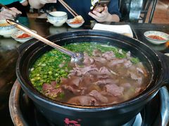 混烫汤锅-乐山食古香跷脚牛肉