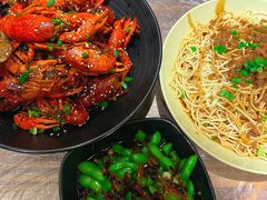 -巴厘龙虾·榜首油焖大虾(音乐学院·沿江酒馆店)