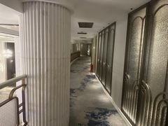 -浅深(世茂滨江精品店)