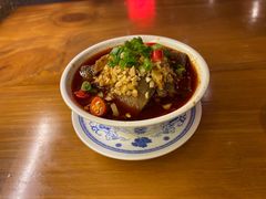 -炉小二铜锅牛蛙•川湘菜(三里屯店)