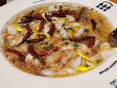 -渔语鱼酸菜鱼新川菜(来福士店)
