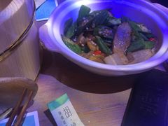 -临界音乐酒馆·小龙虾·江湖菜(华熙LIVE·鱼洞店)