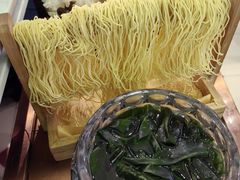 -洪氏嗨捞·广东猪肚鸡·椰子鸡火锅(西咸万象城店)