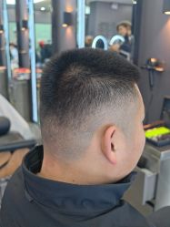 -藤野造型烫染·漂发