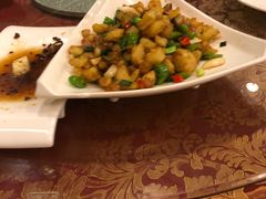 -万重锦·人文川菜馆(骡马市店)