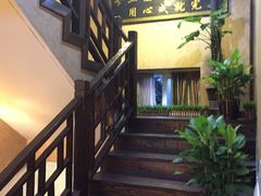 -莱仪堂艾灸经络养生馆(九亭一店)