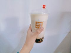 -奈雪的茶(亨特国际广场店)