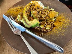 牛油果吐司-BOR Eatery(安福路店)