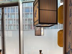 -先启半步颠小酒馆(虹桥龙湖天街店)