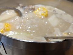 -肥仔文澳门猪骨煲(南京西路店)