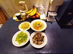 -乐禧母婴全自营月嫂(宝山店)