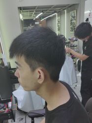 -尤司男士国潮理发馆