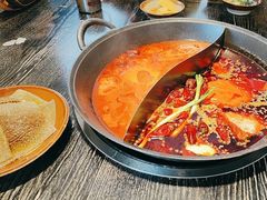 -冯校长老火锅(中联广场店)