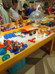 -菠萝树益智玩具体验馆(玖伍文化城店)