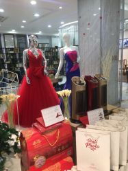 -巴黎春天婚纱摄影(临安店)