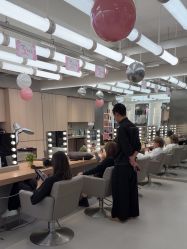 -Z.X HAIR SALON张新美业