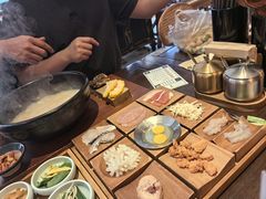 -银米·云南传统过桥米线(双廊黑金冠店)